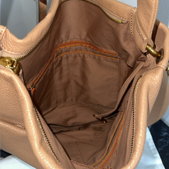 HOBO FERN Handbag in Sandstorm Soft Leather 100% AUTHENTIC NEW - Picture 15 of 15